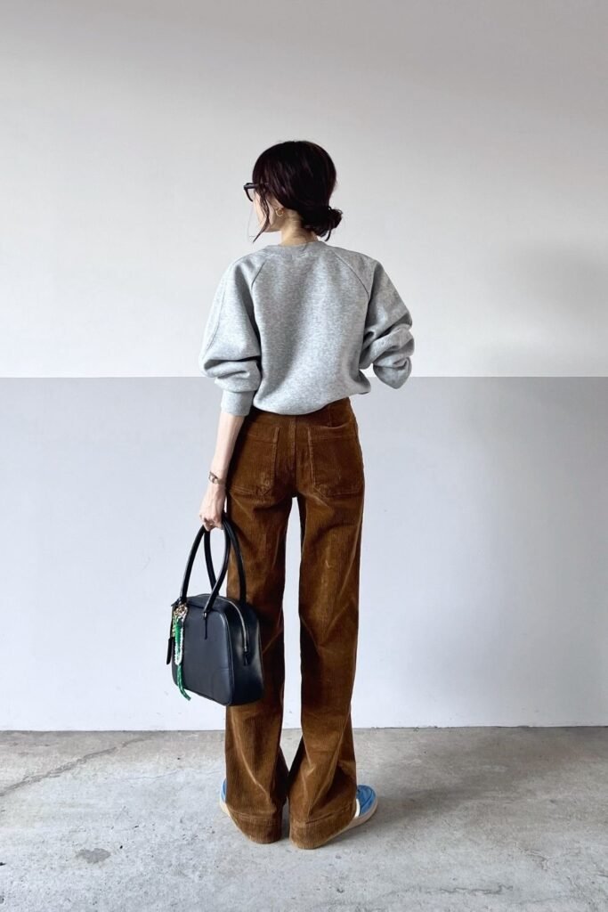 Tobacco Corduroy Wide Legs With a Grey Sweatshirt