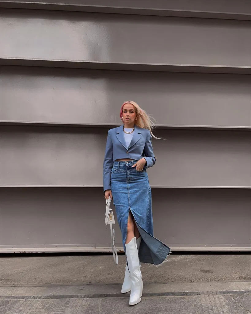 Cropped Blue Blazer With a Denim Maxi