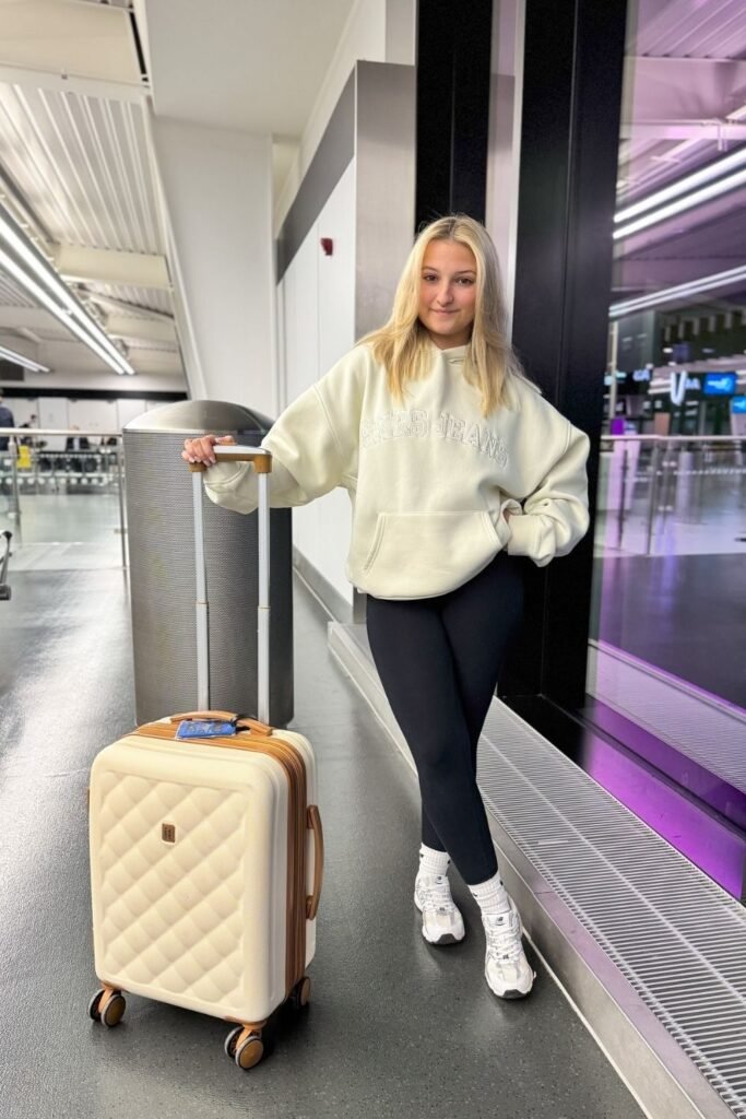 Cream Hoodie and Leggings for a Travel Day