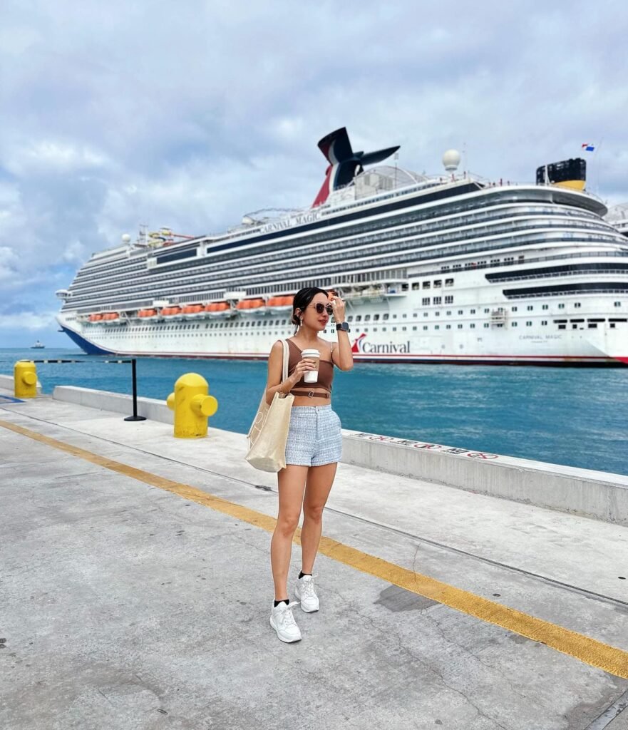 Choose a Cutout Top and Shorts for a Cruise Port Day