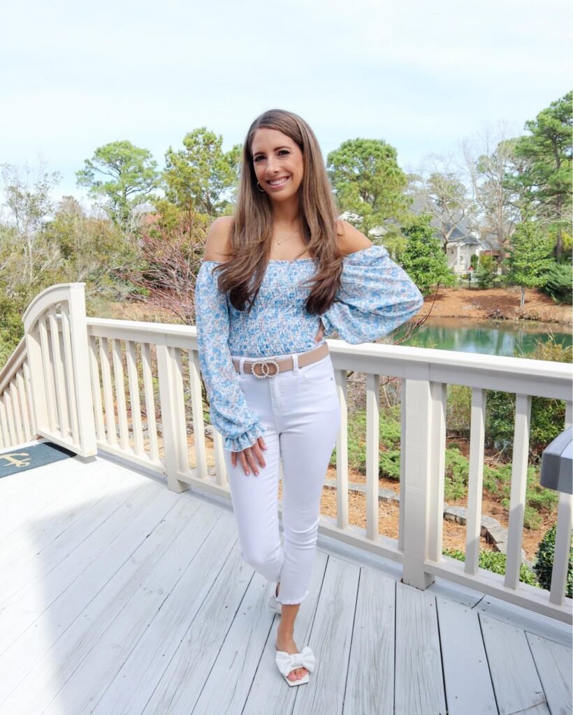Pair White Ankle Jeans With a Blue Floral Top