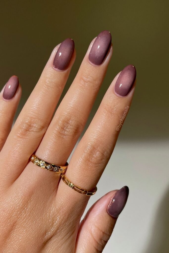 Glossy Mauve Cat Eye Nails for a Moody Prom Look