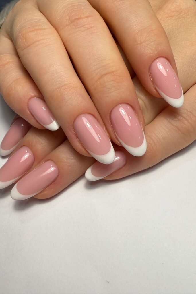 How to Get Perfectly Straight French Tip Lines