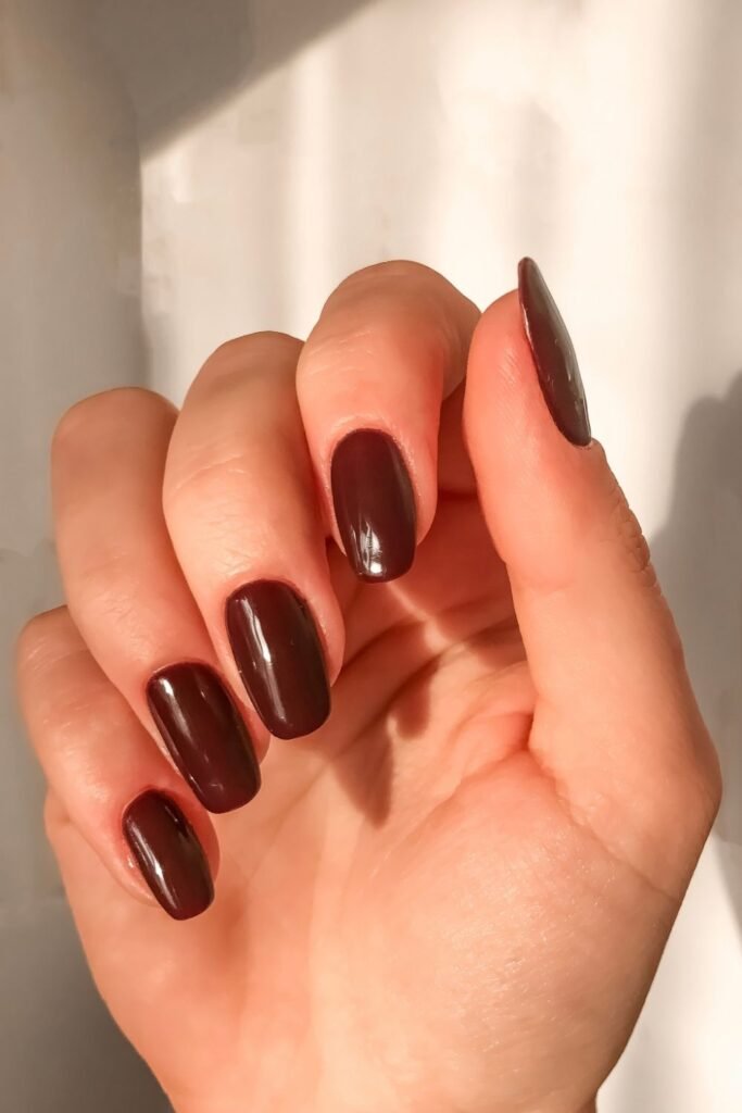 How to Make Short Nails Look Longer With Polish