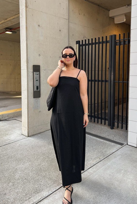 Sleek Black Column Dress for Errand-to-Evening Days