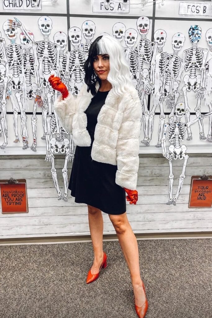 Cruella Costume With a White Faux Fur Jacket
