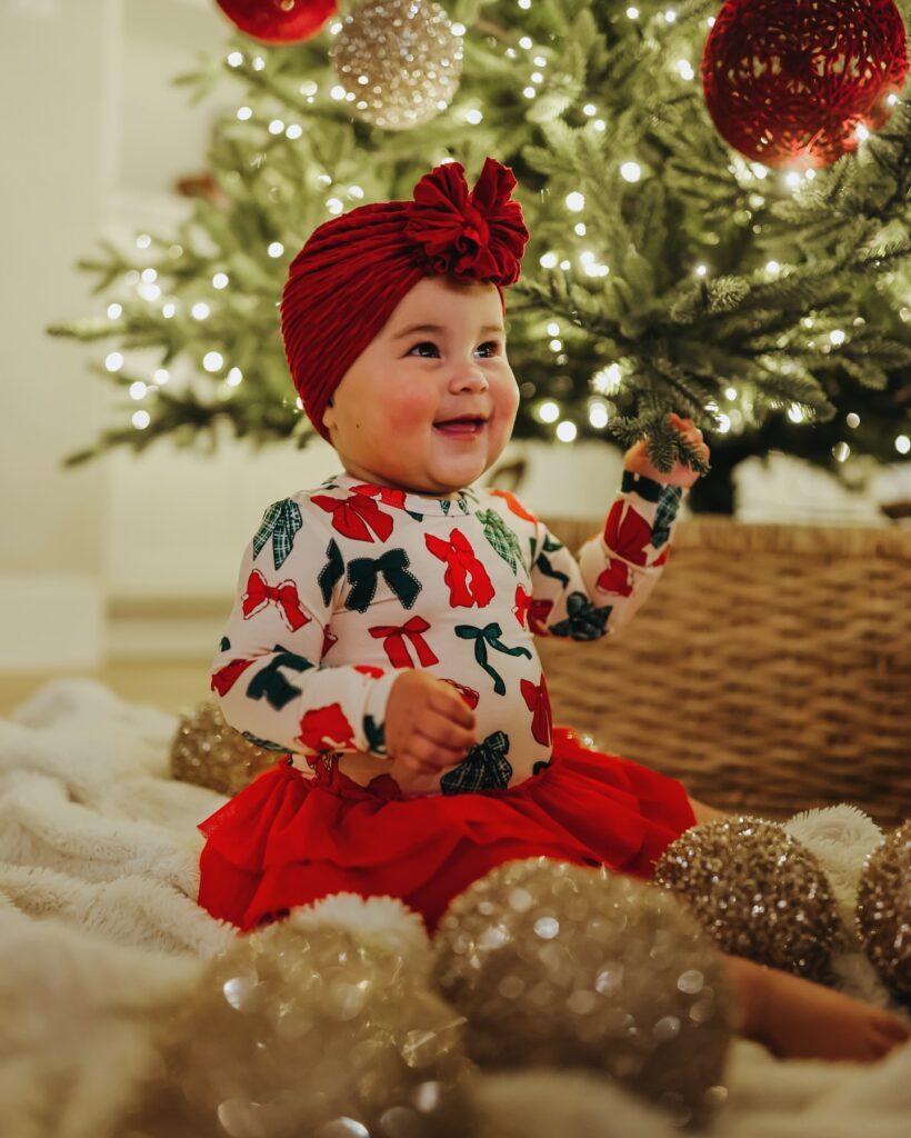 Bow Print Bodysuit With a Bright Red Turban
