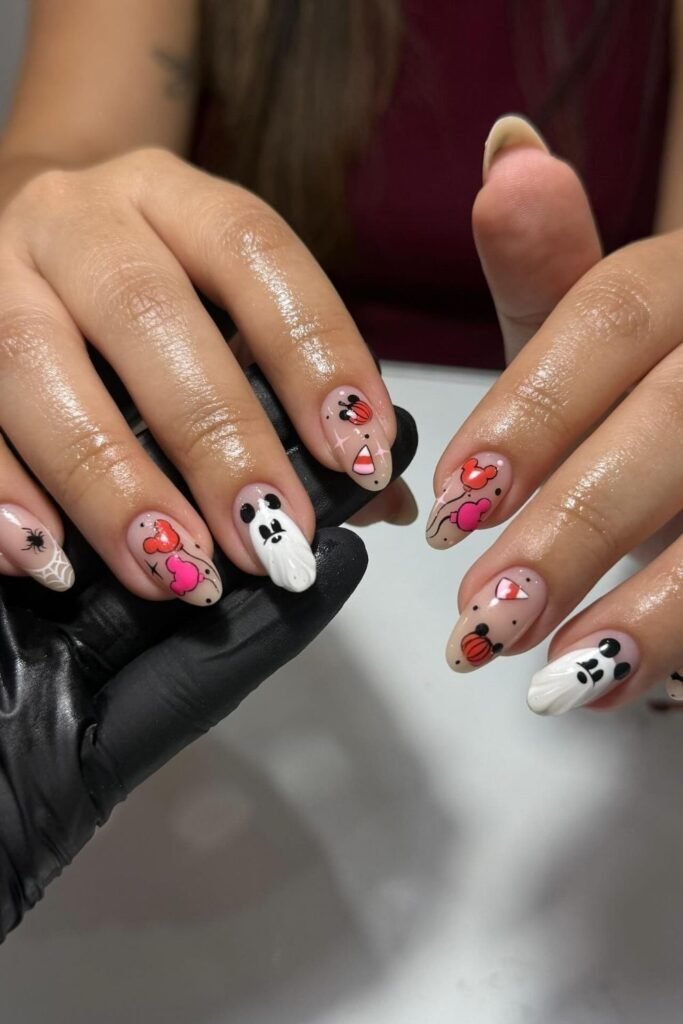 Candy and Ghost Halloween Cute Nails