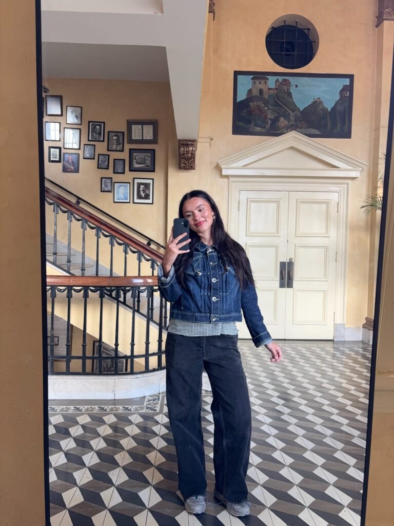 Denim Jacket With Wide Leg Jeans for a Casual Service
