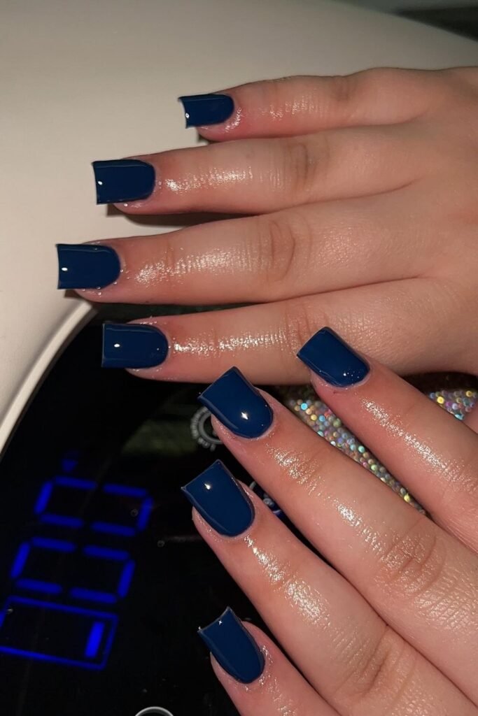 Medium Square Nails in Classic Navy Gloss