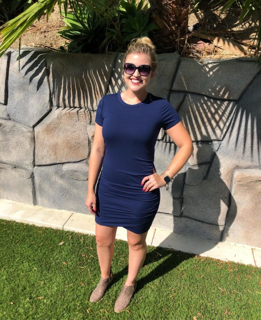 Navy Bodycon Dress for a Warm Weather Christmas Party