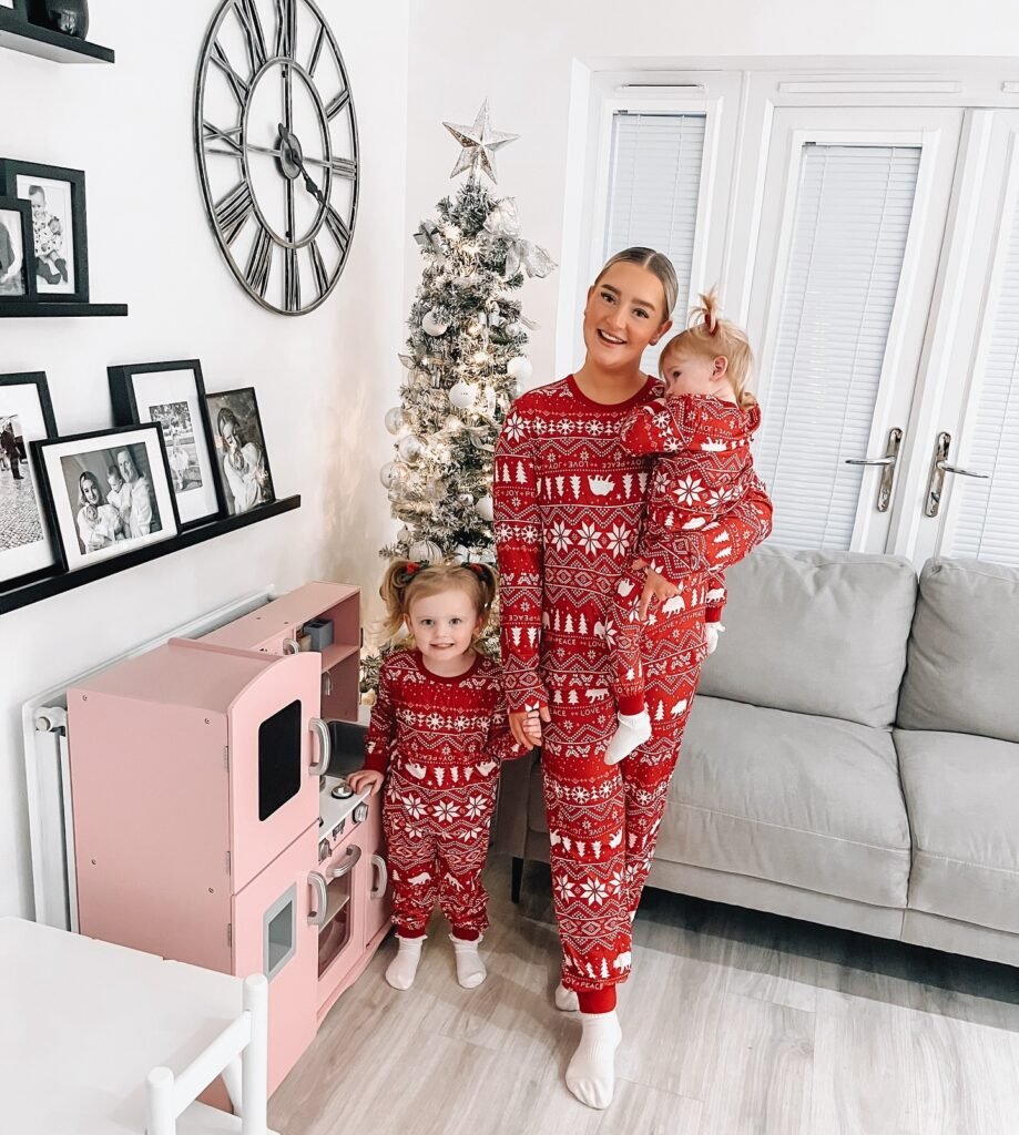 Red Nordic Pajamas for Mum and Kids