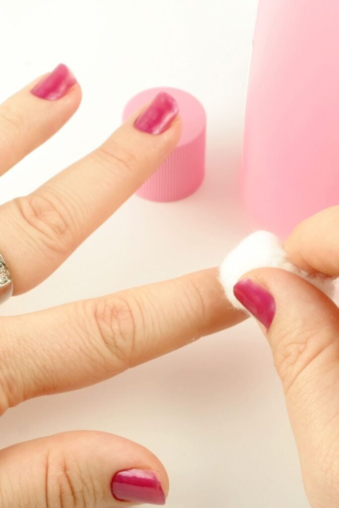 Remove Old Nail Polish Completely