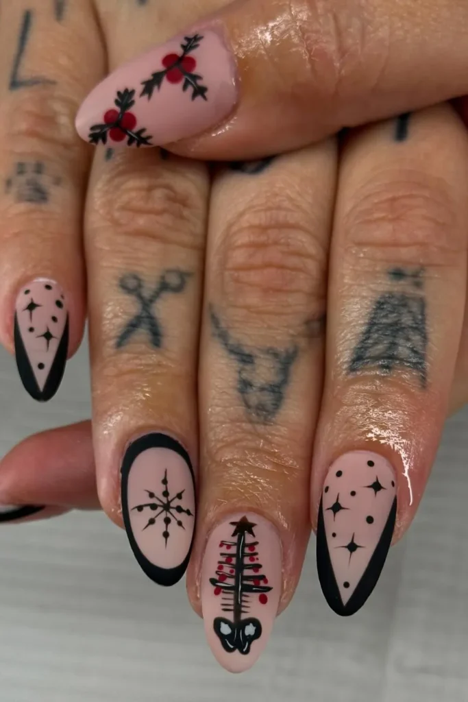 Gothic Christmas Nails With Black Outlines and Holly