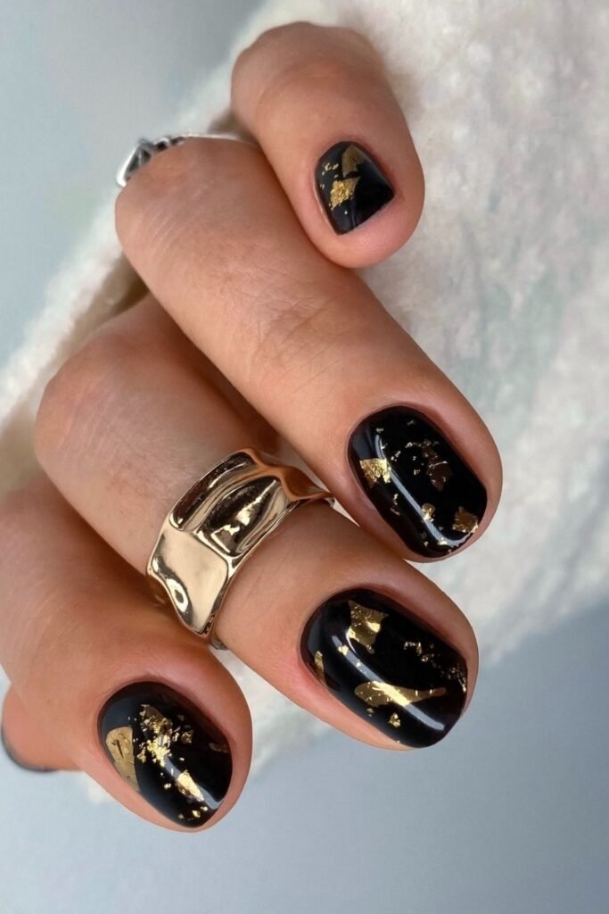 Black Christmas Nails