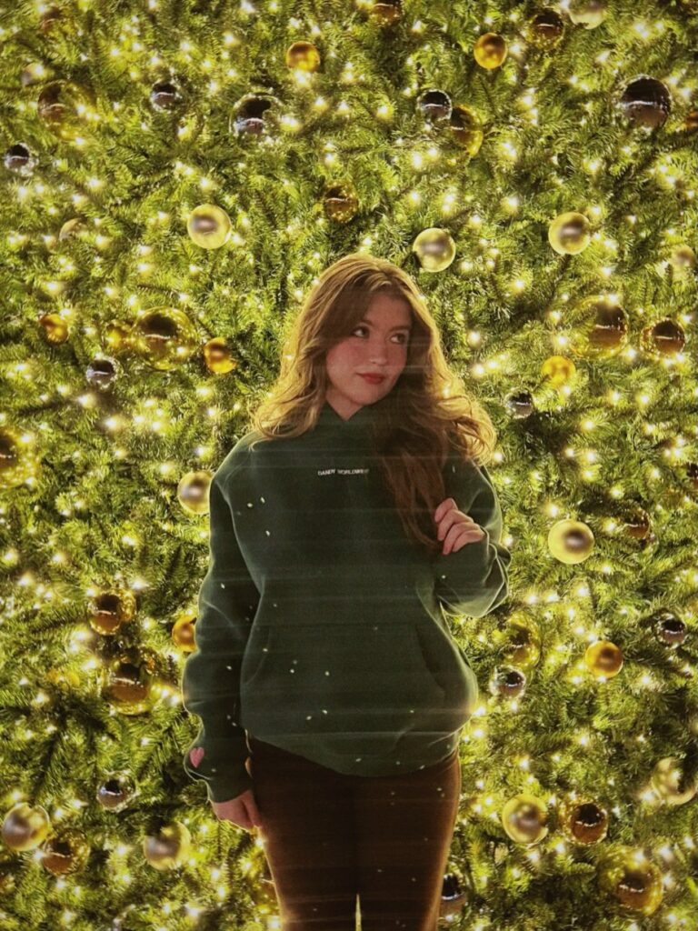 Dark Green Hoodie With Black Leggings