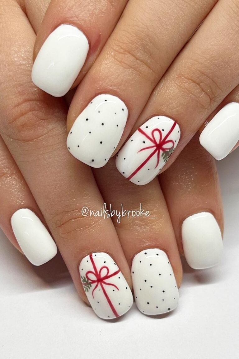 White Christmas Nails